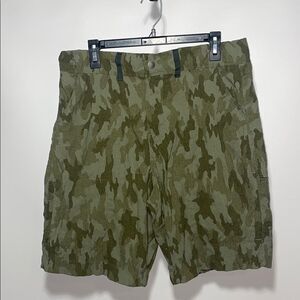 Green Cargo Camouflage Shorts with Relaxed Fit